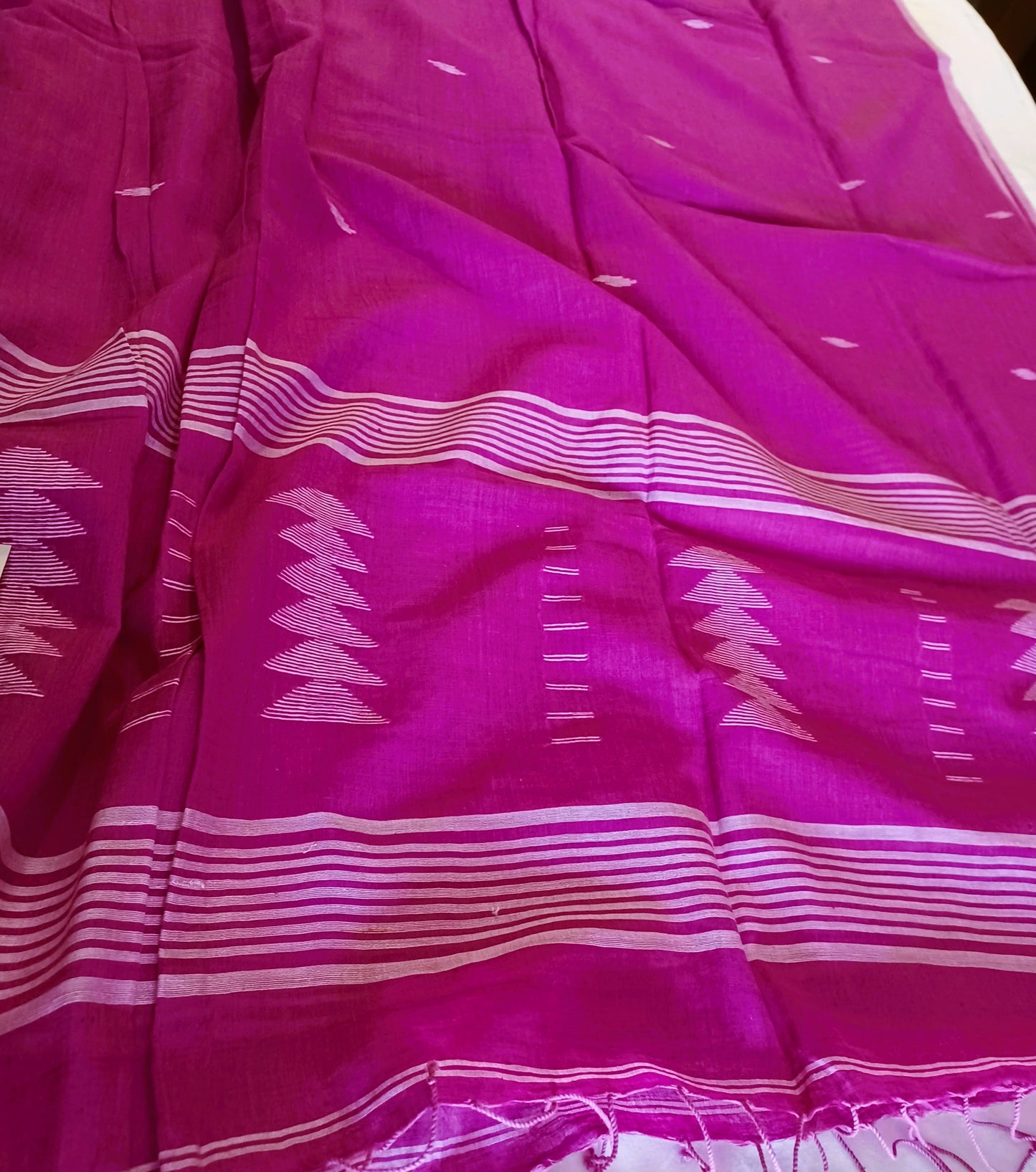 Magenta pink Bengal Handspun (khadi) cotton Jamdani Dupatta