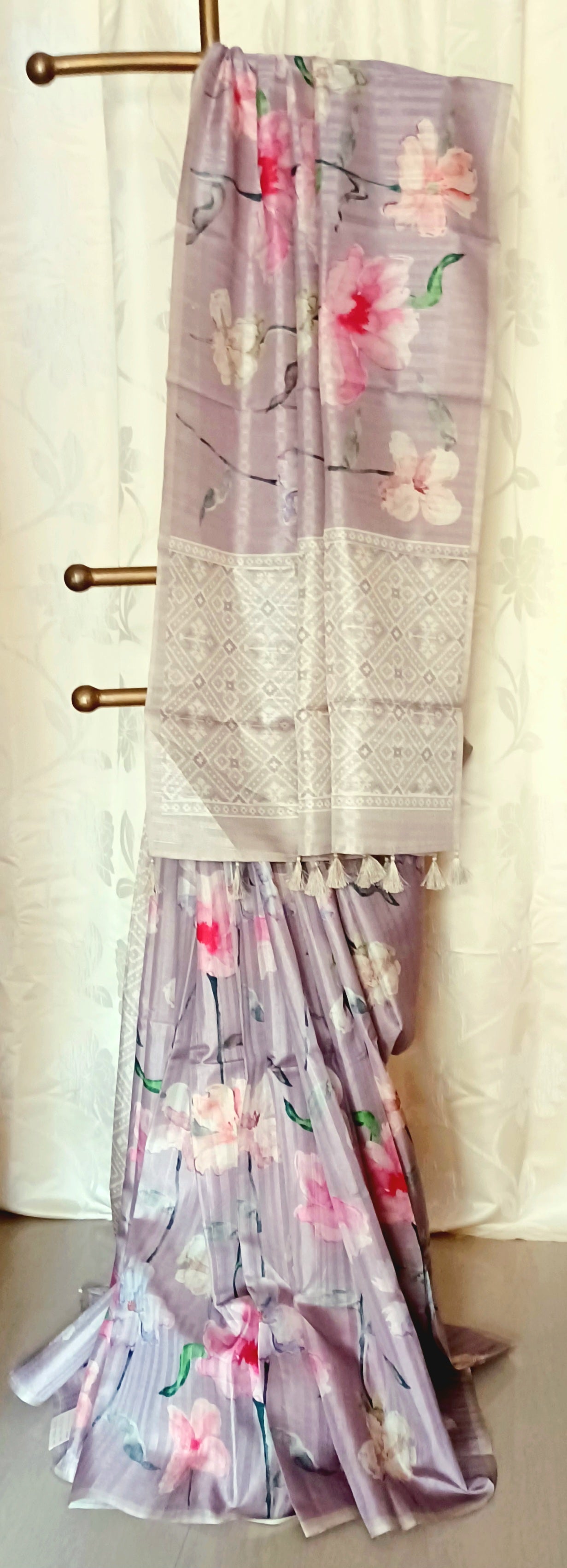 Light Mauve semi Tussar silk saree in digital print