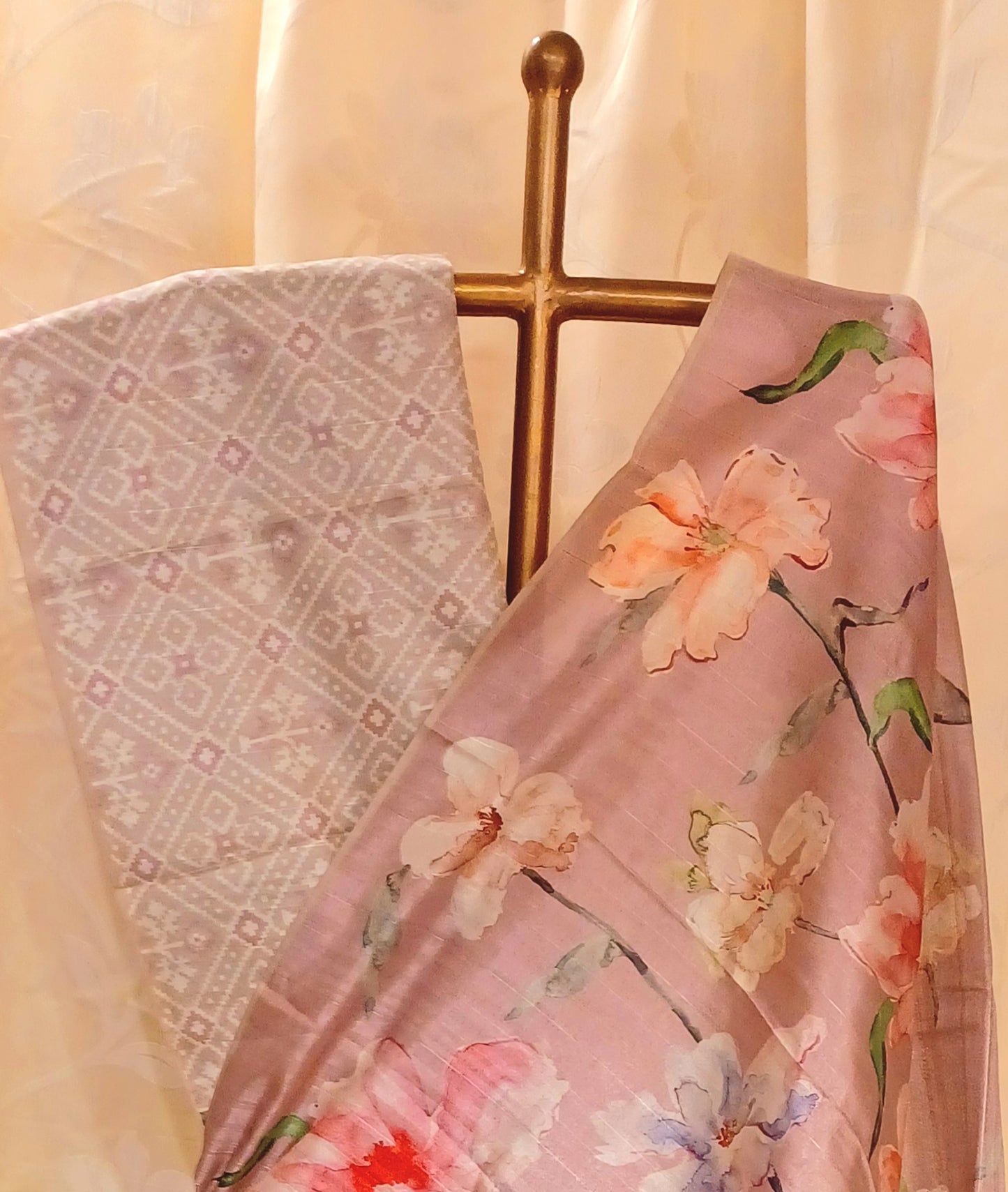 Dusty Pink semi Tussar silk saree in digital print