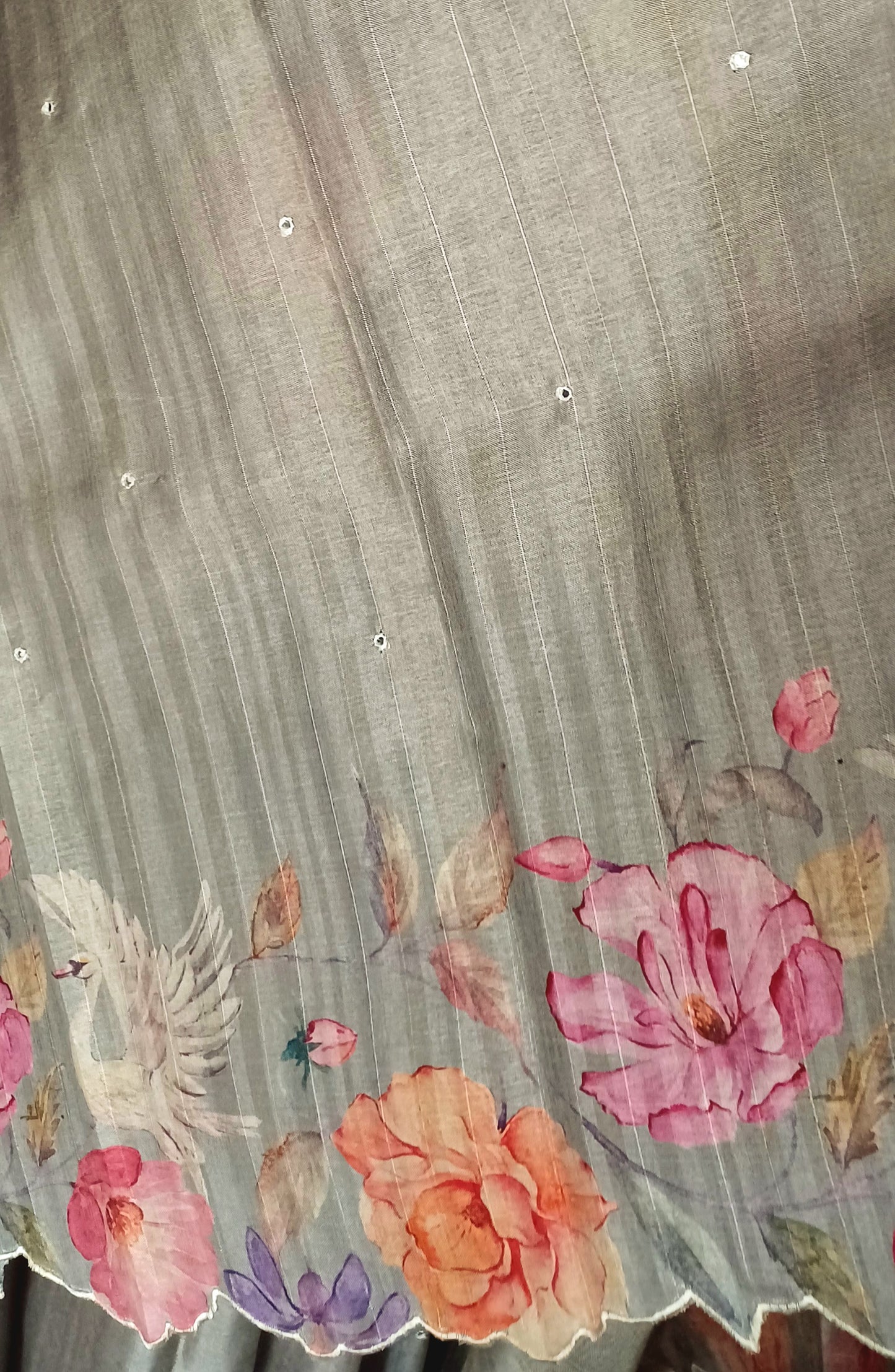 Grey semi Tussar silk saree in digital prints and scallop border