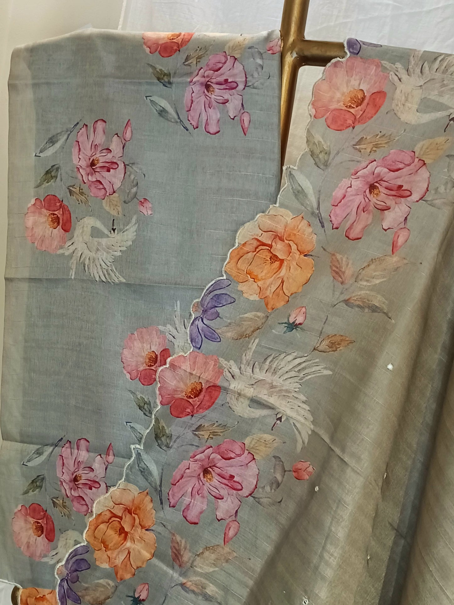 Grey semi Tussar silk saree in digital prints and scallop border
