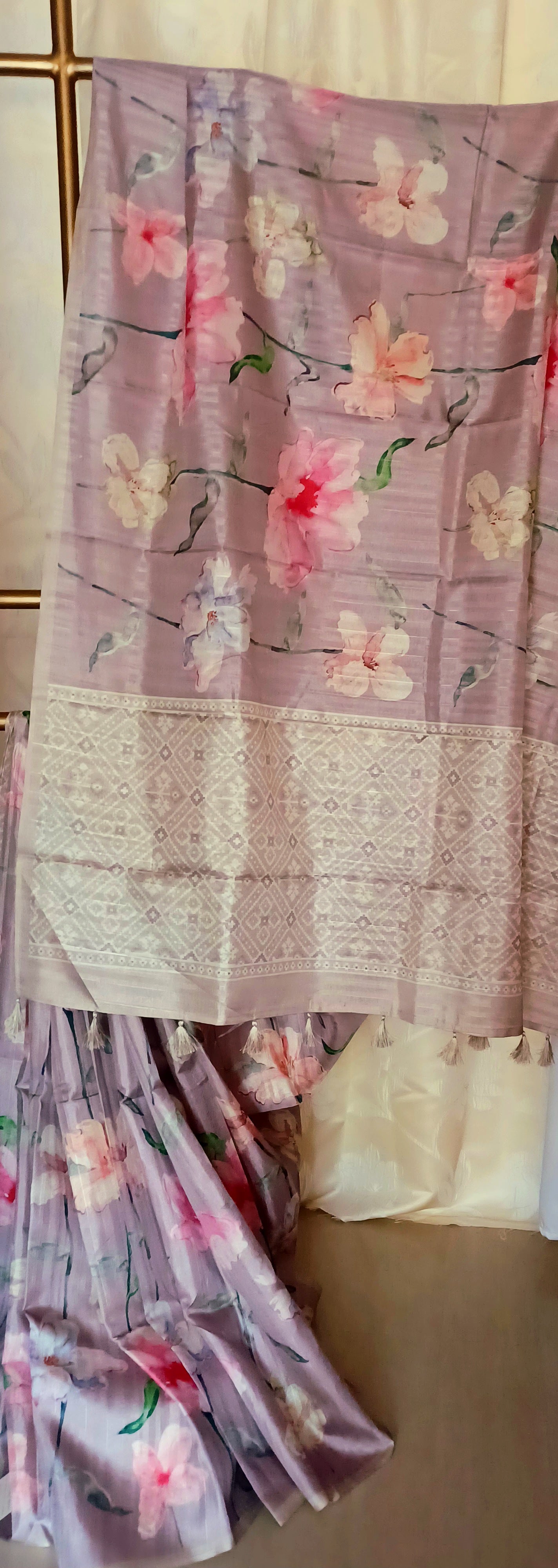 Light Mauve semi Tussar silk saree in digital print