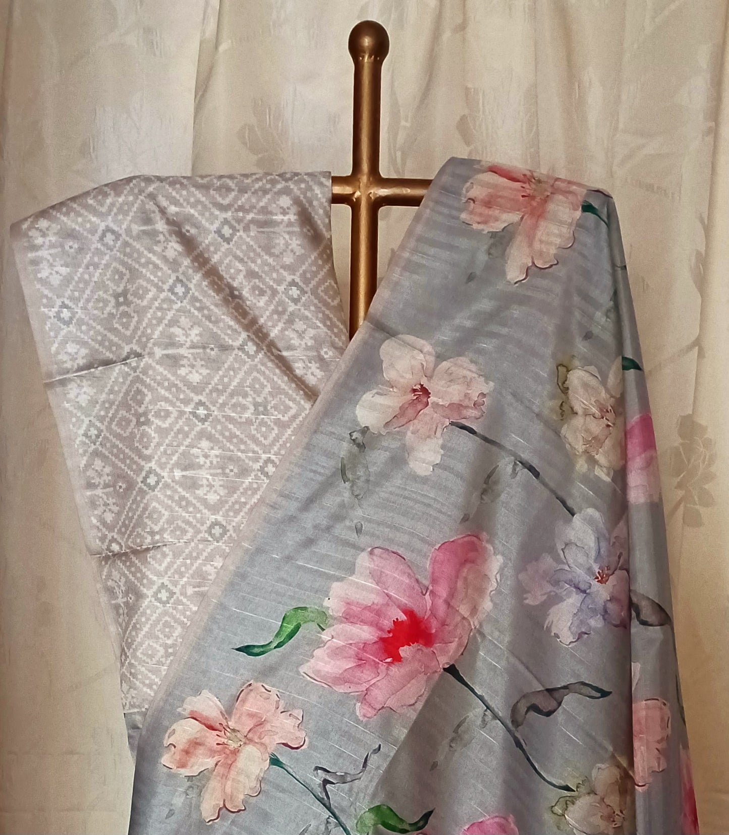 Grey semi Tussar silk saree in digital print