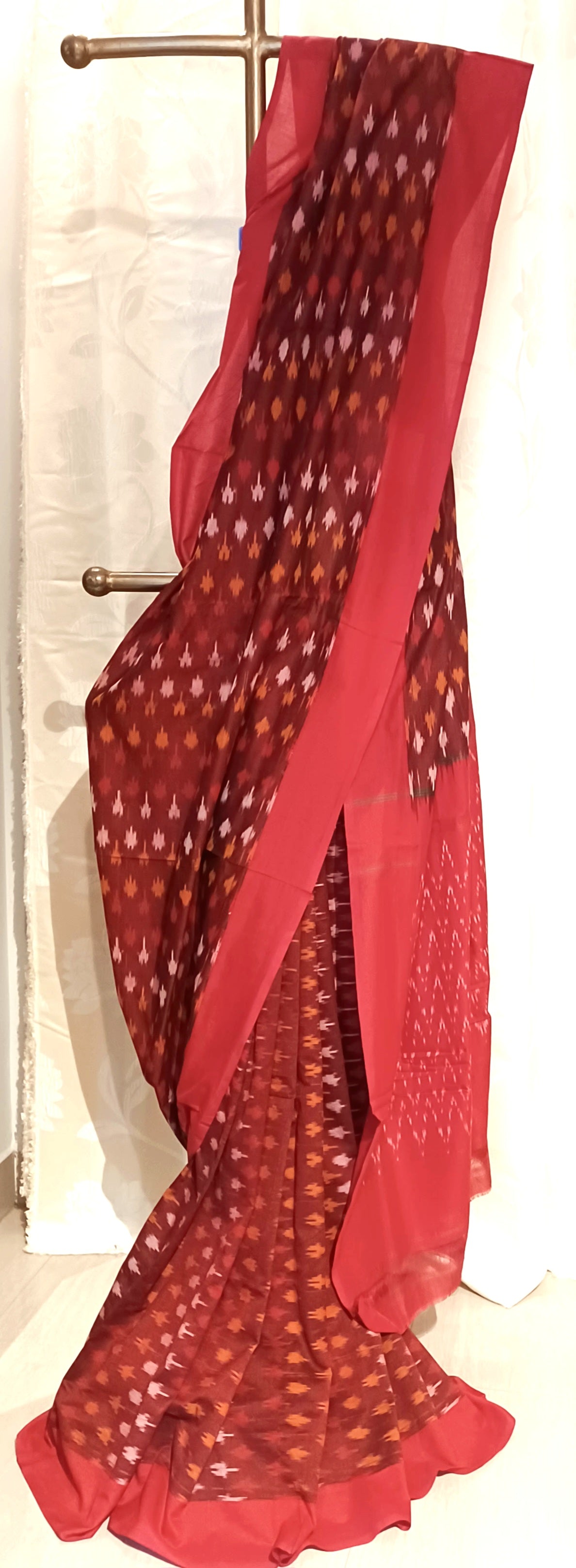 Dark Maroon with red Pochampally Ikkat Tie and Dye Cotton Saree