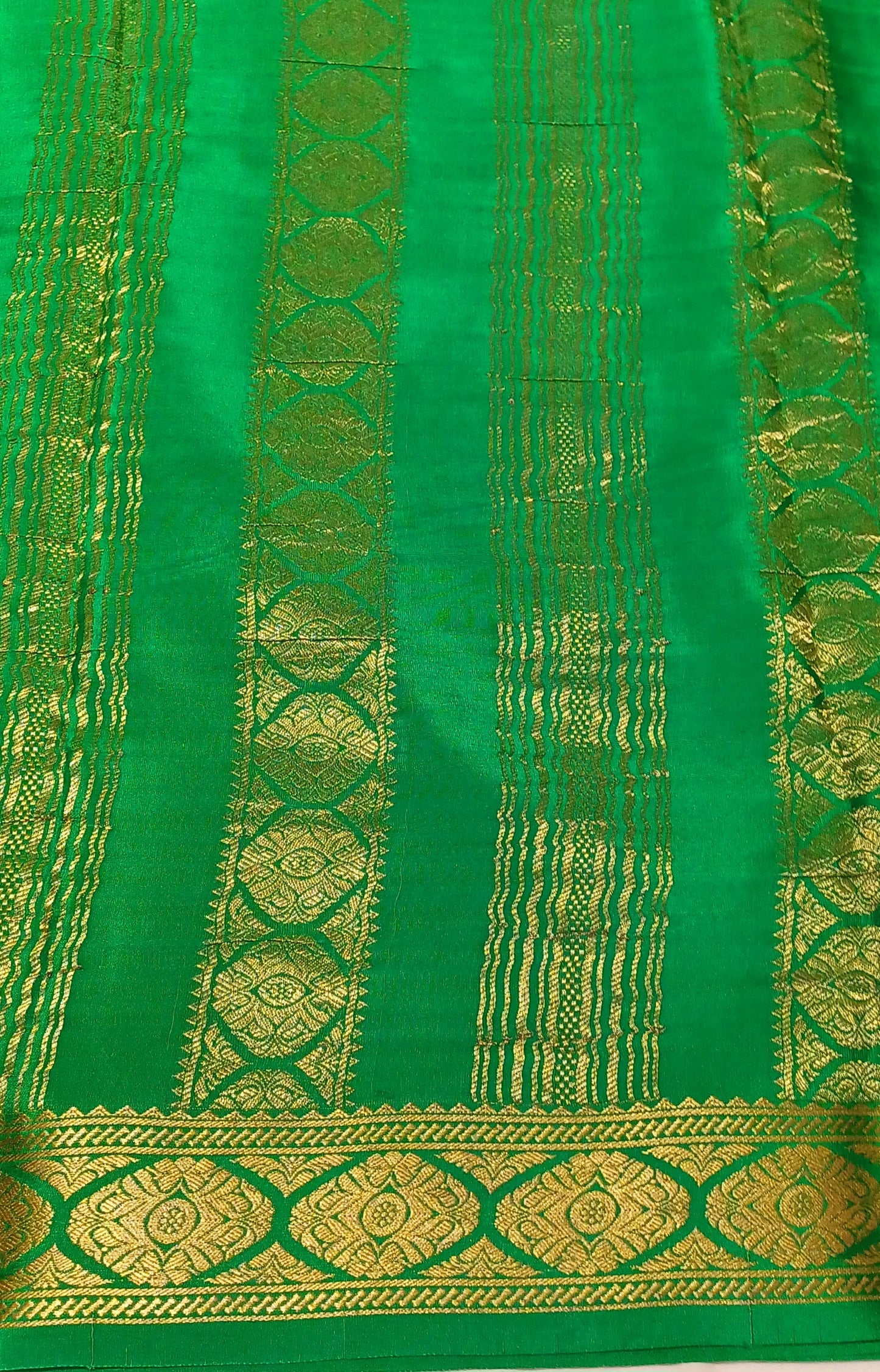 Green Pure Silk Pure Zari Mysore Crepe Saree