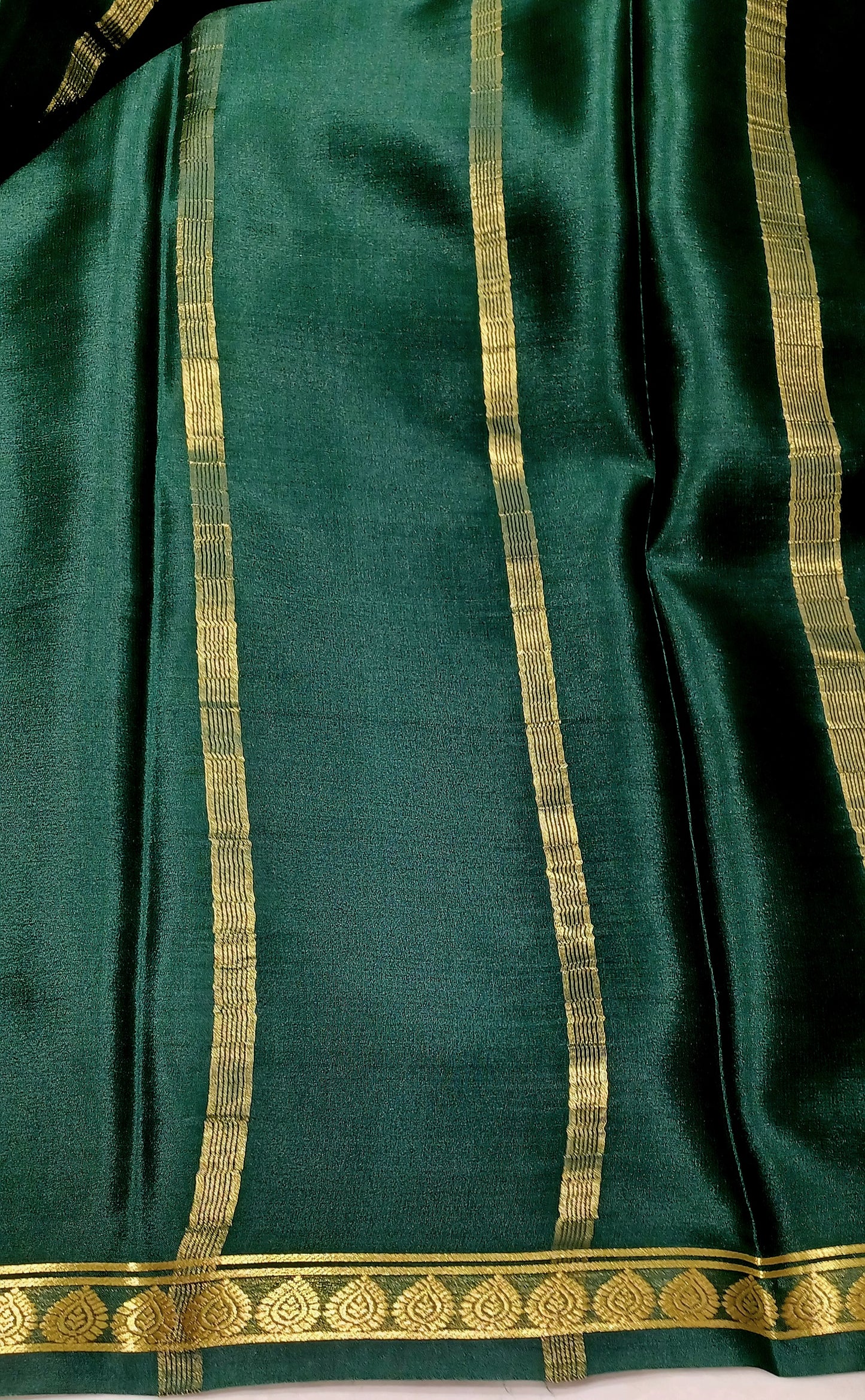 Rani Pink with Dark Green border Pure Silk Pure Zari Mysore Crepe Saree