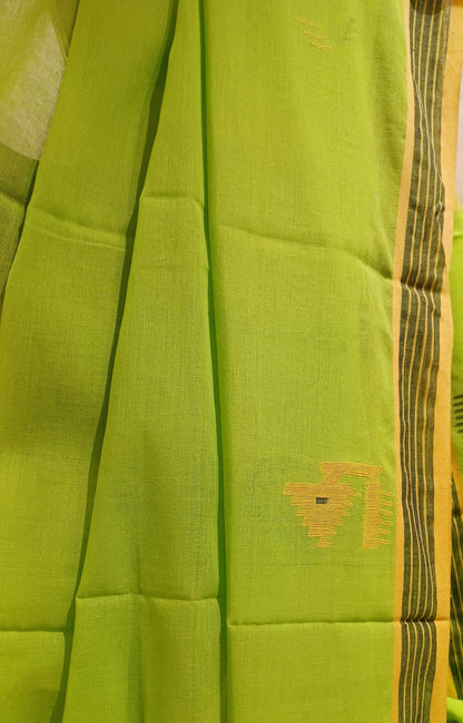 Light Green handwoven bengal cotton Jamdani saree