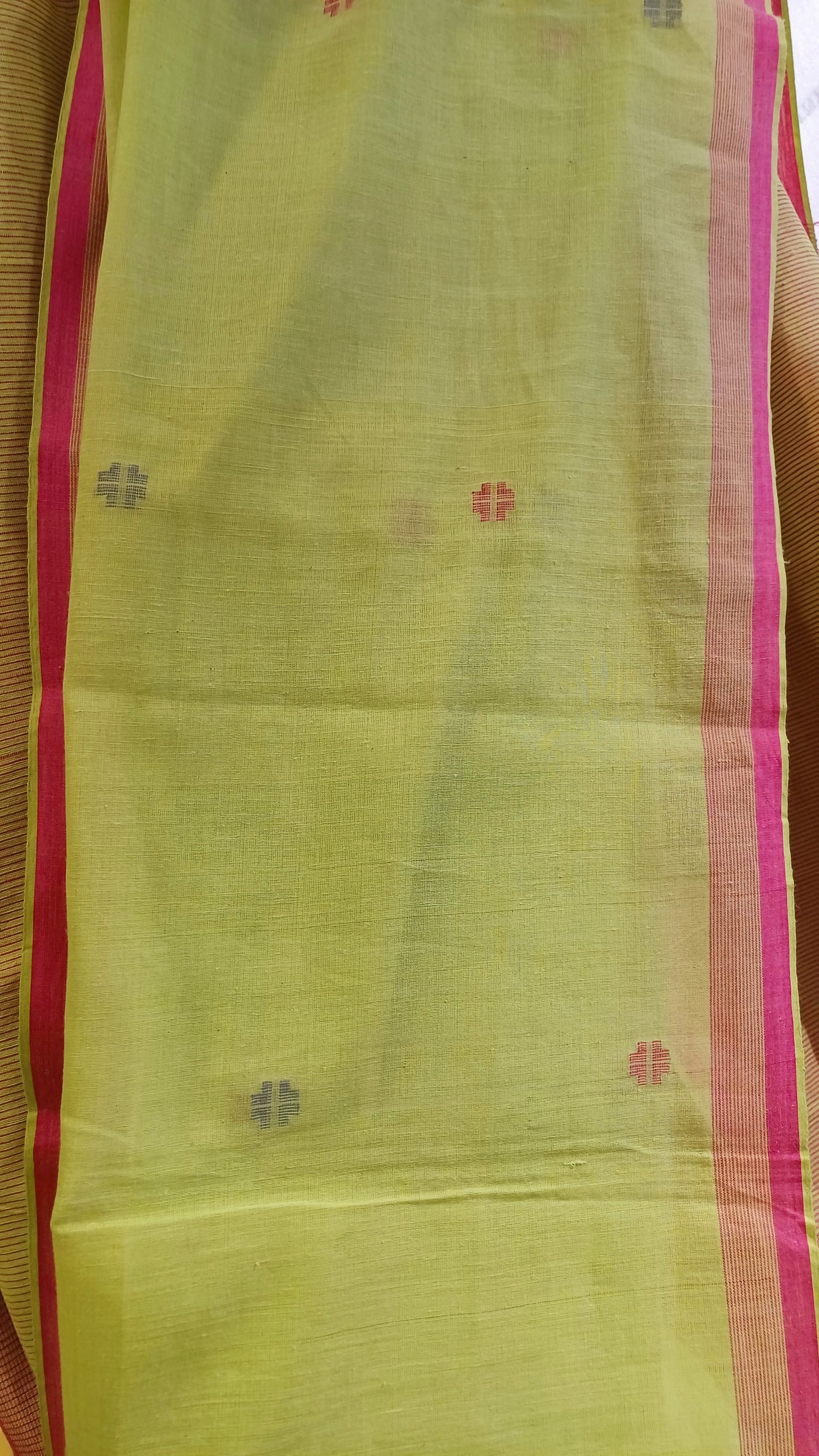 Light green handwoven bengal cotton Jamdani saree