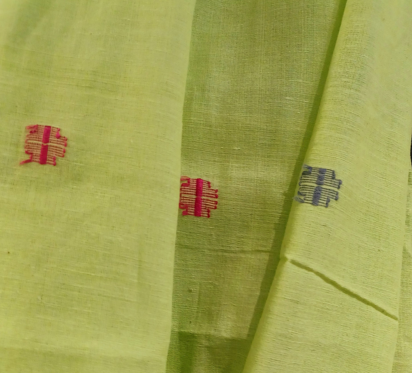 Light green handwoven bengal cotton Jamdani saree