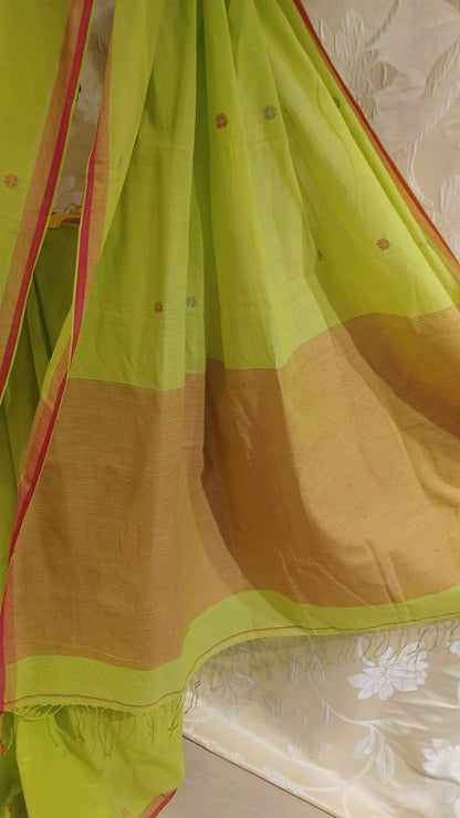 Light green handwoven bengal cotton Jamdani saree