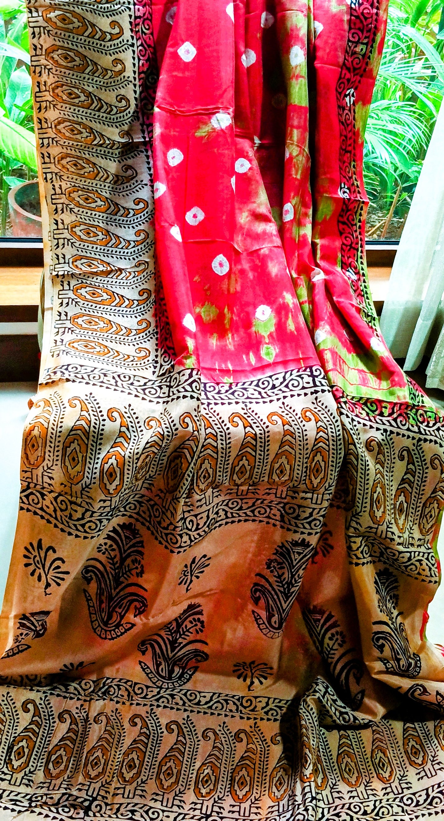 Electric Crimson Handcrafted Chennuri Silk saree with Bandhani and Kalamkari