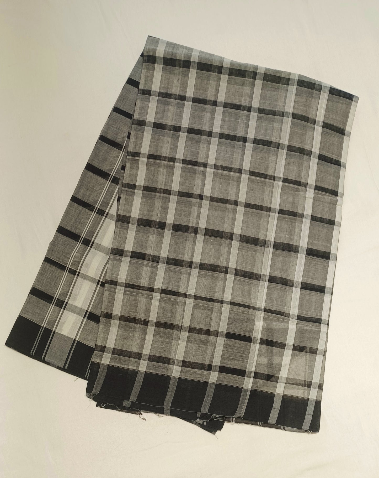 Bobbili Handloom Cotton Black, Grey and White Checks Saree